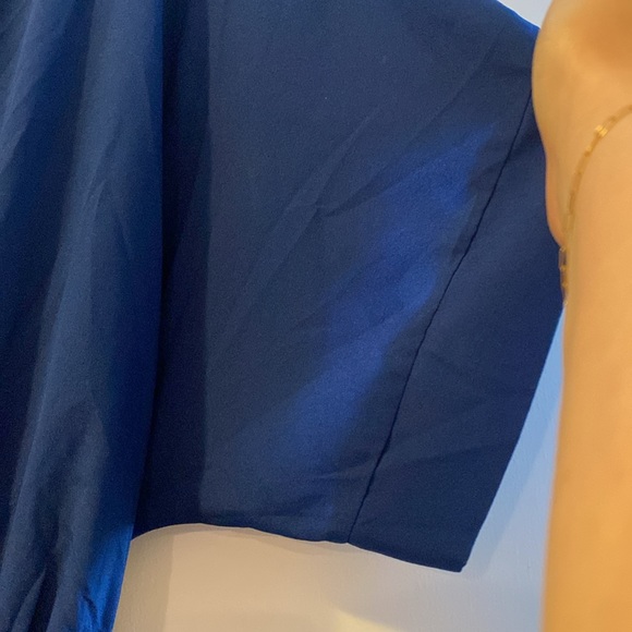 Blue flowey tunic top - Picture 6 of 6